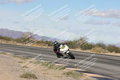 media/Nov-16-2025-Race Pace (Sun) [[8c5fa54630]]/Non Verified Riders (1st 20 Minutes)/3-Turn 3 Inside (11am)/